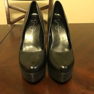 Jessica Simpson waleo heels